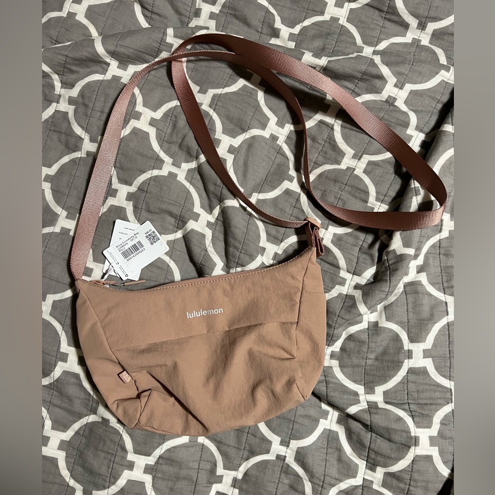 NWT Lululemon crossbody